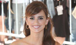 penelope-cruz-layover