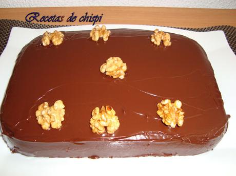 BIZCOCHO DE CHOCOLATE Y NUECES