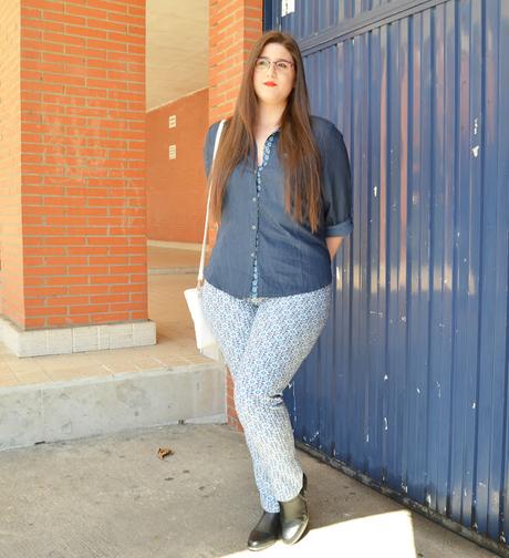 Outfit of the day ~ Pantalon estampado y Blusa vaquera - Curvy woman