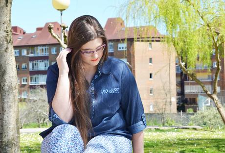 Outfit of the day ~ Pantalon estampado y Blusa vaquera - Curvy woman