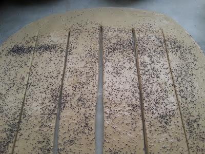 PAN PRIMAVERA CON MIEL Y AMAPOLA