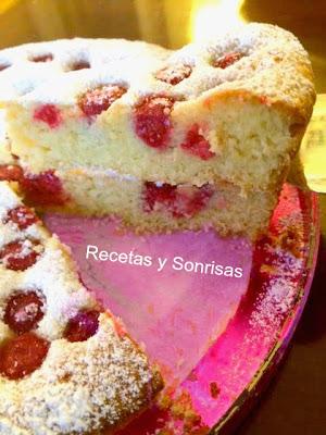 BIZCOCHO DE FRAMBUESAS Y MASCARPONE