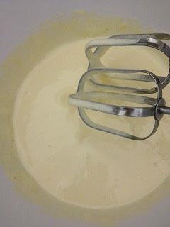 BIZCOCHO DE FRAMBUESAS Y MASCARPONE