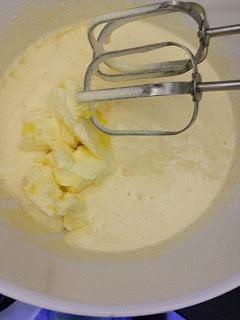 BIZCOCHO DE FRAMBUESAS Y MASCARPONE