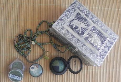 Combinando complementos y maquillaje: Algunas ideas.