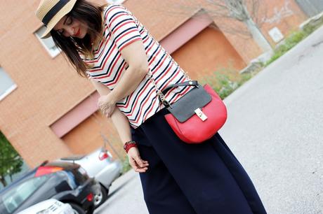 con aires de gondolero...