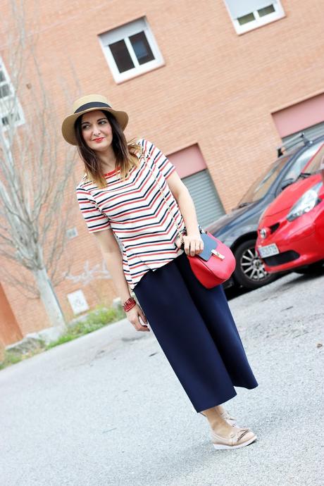 con aires de gondolero...