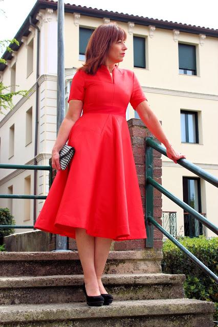 Mis looks - vestido rojo midi teria yabar santander - Paperblog