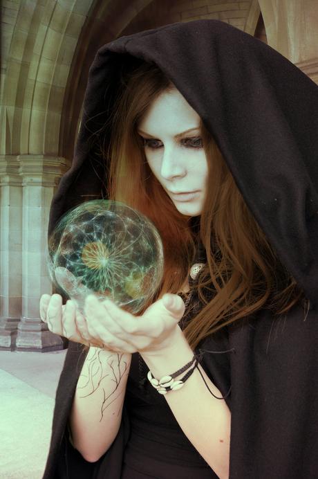 Crónicas del mago negro de Trudi Canavan [Reseña]