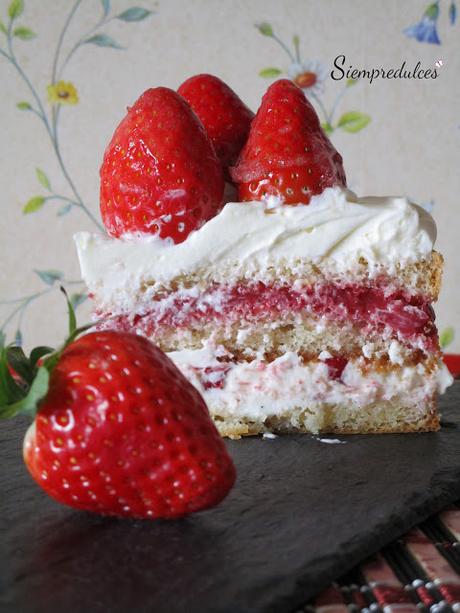 Tarta de fresones con crema de queso mascarpone (Siempredulces)