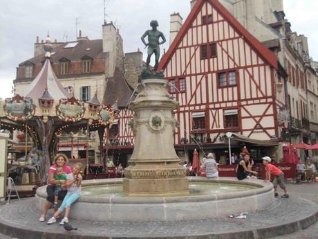 Persiguiendo Lechuzas en Dijon