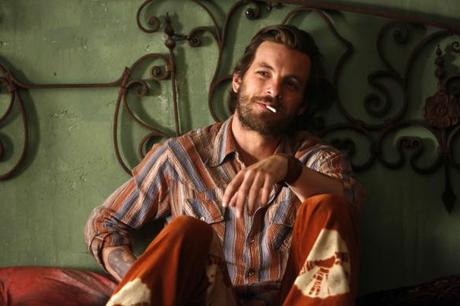 David Duchovny se lanza a la caza de Charles Manson en 