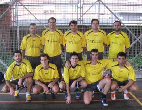 [Diario de un emprendedor] Capítulo 28: ¿Cholista o
Guardiolista? ¿5-4-1 o 3-4-3?