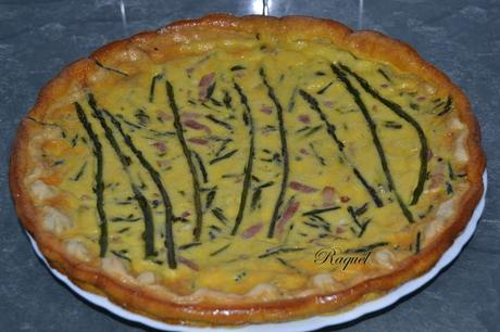Quiche de espárragos y beicon