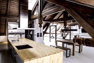 Atico Remodelado en Republica Checa, en Estilo Rustico