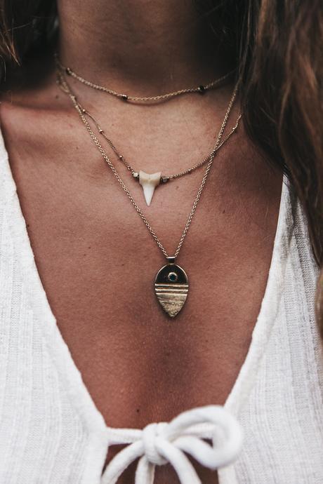 Mercado Cuba-Habana_Vieja-Suede_Skirt-Lace_UP_Body-Privacy_Please-Wedges-Outfit-Collage_Vintage-Travels-Street_Style-Backpack-29