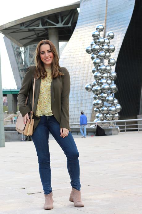 Outfit casual pero chic para ir a trabajar