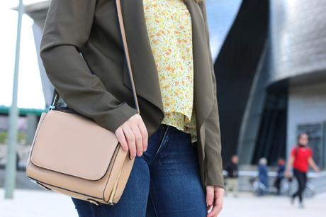 Outfit casual pero chic para ir a trabajar
