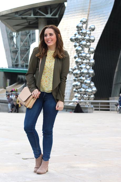Outfit casual pero chic para ir a trabajar