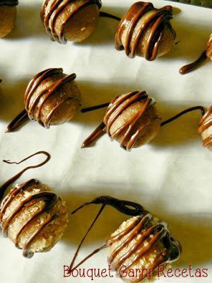 Bocaditos de dulce de leche y nueces Bocaditos de dulce de leche y nueces