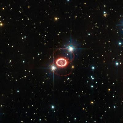Una supernova asimétrica