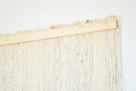 casa-tres-decoracion-dormitorio-cabecero-jarapa-estilo-nordico