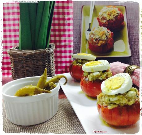 Ensalada en tomate con huevo y bonito 3