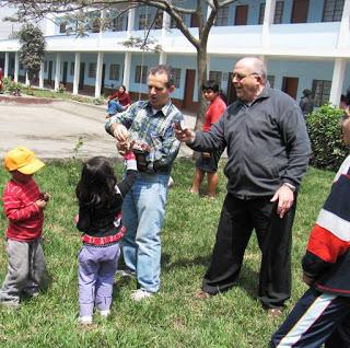 ¡HASTA EL CIELO MANOLO, CUATRO AÑOS YA! https://www.youtube.com/watch?v=ZfjG31S9qYg