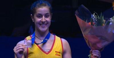 HUEVOS, OVARIOS Y ALGO MÁS