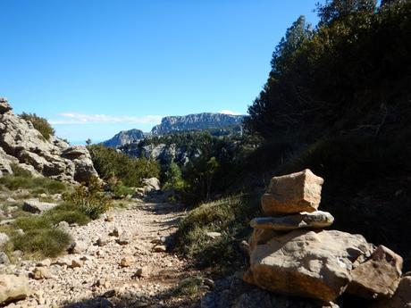 Del refugi de Caro a la Cova Pintada por la Roca Campanari