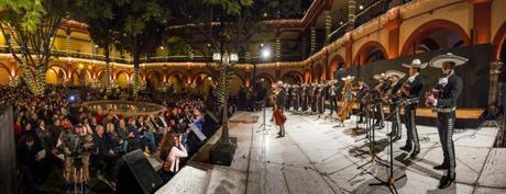 mariachi universitario uno