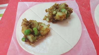 SAMOSAS VEGETALES DE PATATA Y GUISANTE