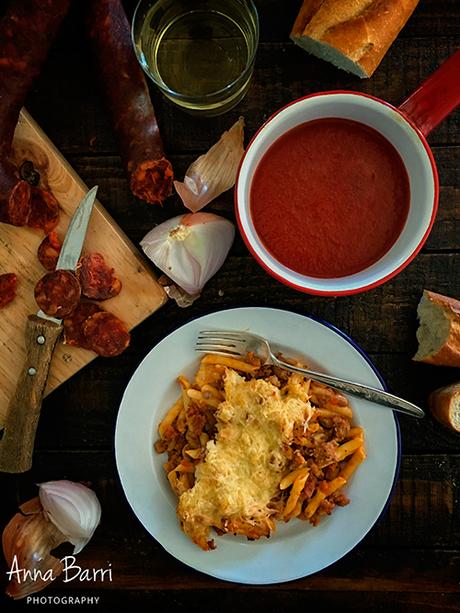 Macarrones con chorizo y carne picada {Penne with chorizo and ground meat}