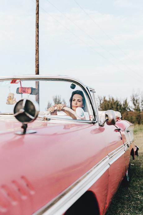 Cuba-Varadero-Vintage_Car-Silver_Dress-Floral_Scarf-Isabel_Marant_Sandals-Outfit-COllage_On_The_Road-