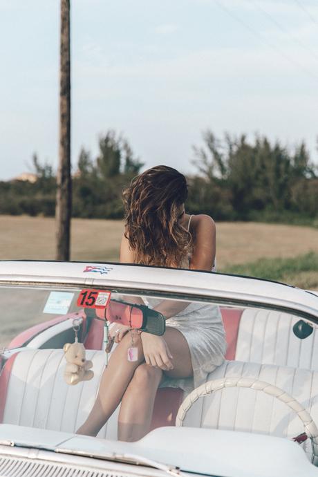 Cuba-Varadero-Vintage_Car-Silver_Dress-Floral_Scarf-Isabel_Marant_Sandals-Outfit-COllage_On_The_Road-7