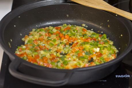 Fideuá de gambas y pollo