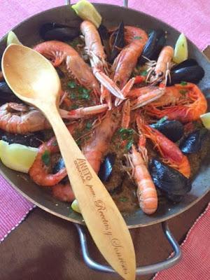 FALSA PAELLA DE QUINOA Y MARISCO