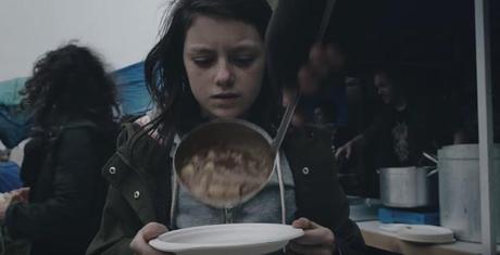 Save The Children muestra el día a día de una niña refugiada en este impactante anuncio