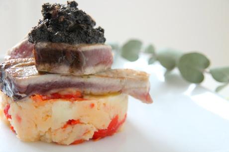receta: timbal de patata y pimiento con atún y olivada