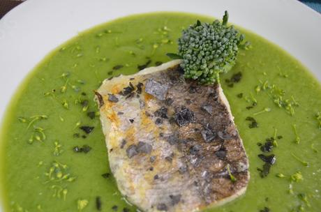 MERLUZA CON SALSA DE BIMI