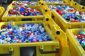 ¿Realmente sirve recoger tapones de plástico?