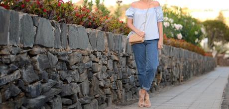 mom-jeans-heeled-sandals