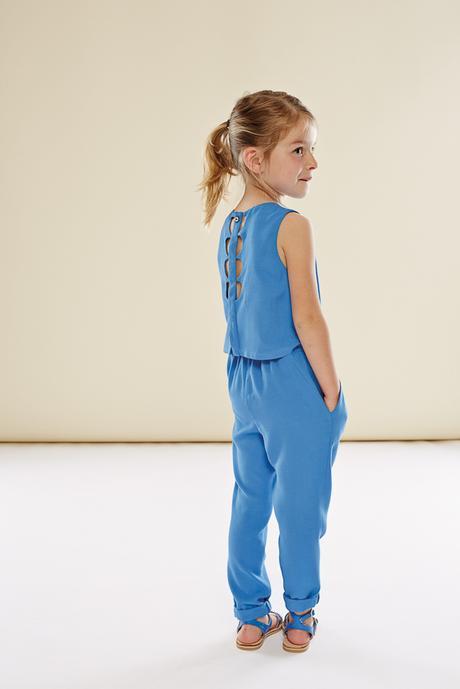 Chloé suave romanticismo en moda infantil