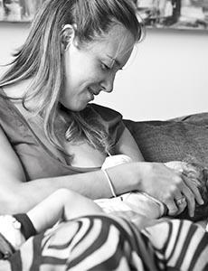 11 motivos para darle pecho a tu bebe asesora-lactancia