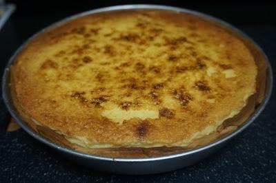 Tarta de queso con mermelada de fresas