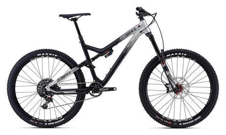 Commencal presenta dos nuevas ediciones limitadas de la Meta AM V4: Ride Black y Race Brushed