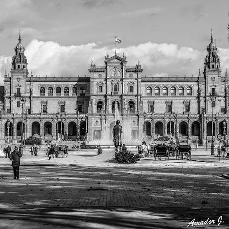 SEVILLA en BLANCO y NEGRO: PARQUE Mª LUISA y PLAZA DE ESPAÑA. PARTE I