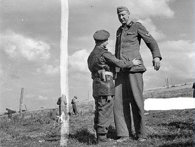 Cuando el soldado más bajito capturó al más alto