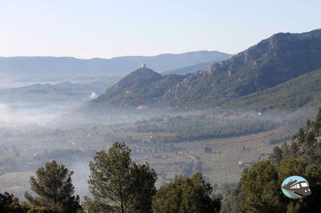 El Castillo de Cocentaina en la niebla