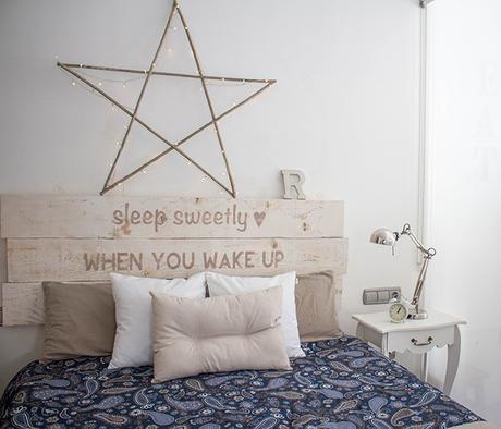 Y tú ¿Qué haces en la cama? Y tú ¿Qué haces en la cama?